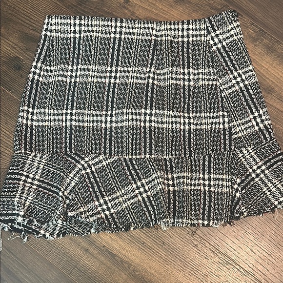 Zara Black and White Plaid Mini Skirt - Picture 5 of 5